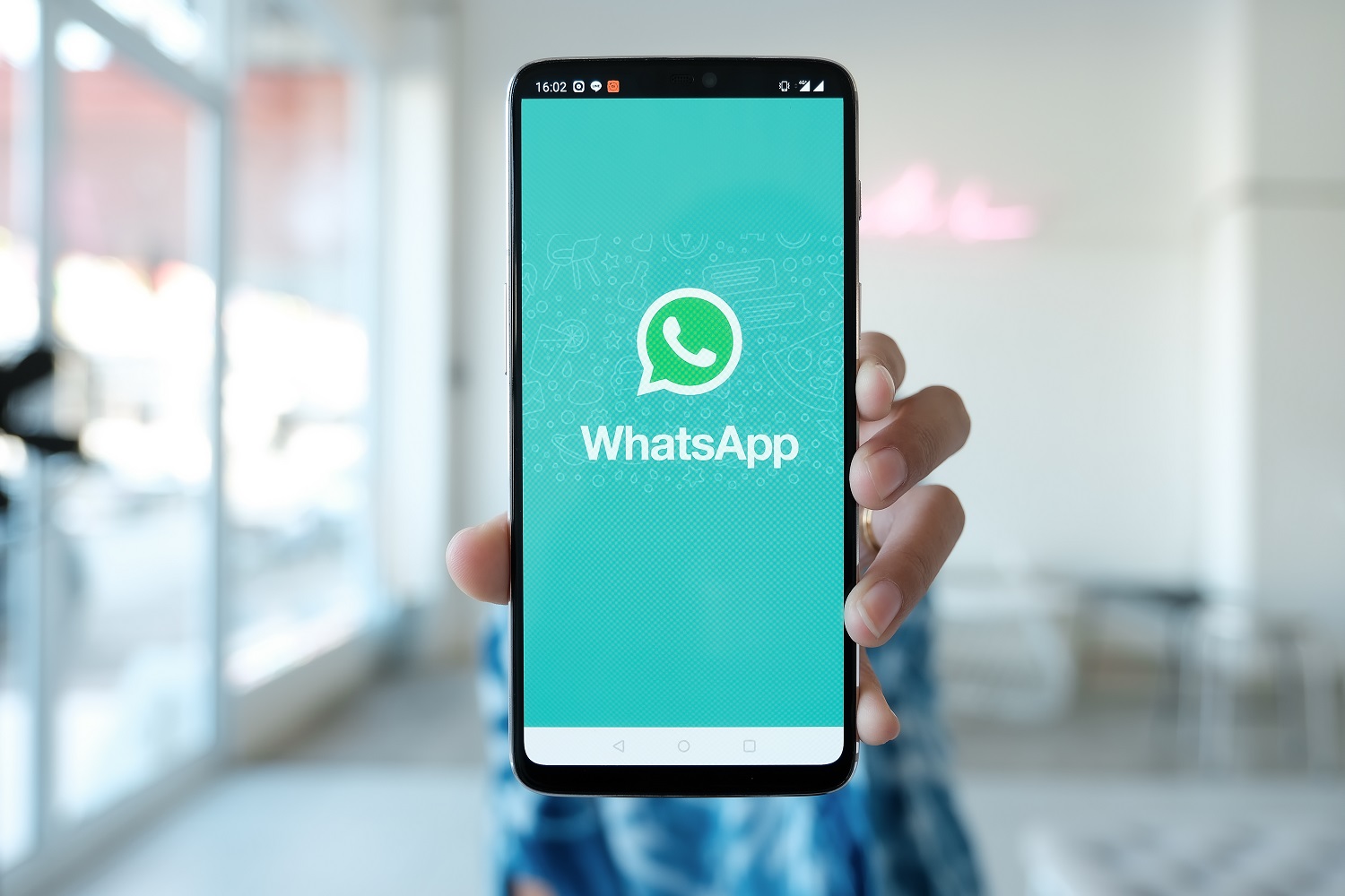 Saiba como se proteger de golpes envolvendo o WhatsApp