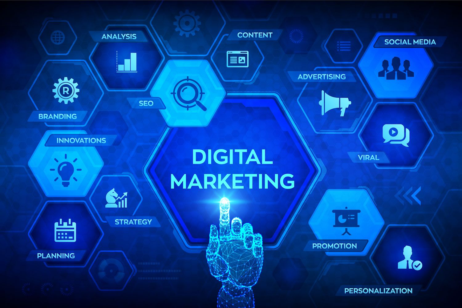 Imagem com marketing digital no centro apontado por mão robótica e palavras relacionadas em volta, representando como organizar o marketing digital da empresa.